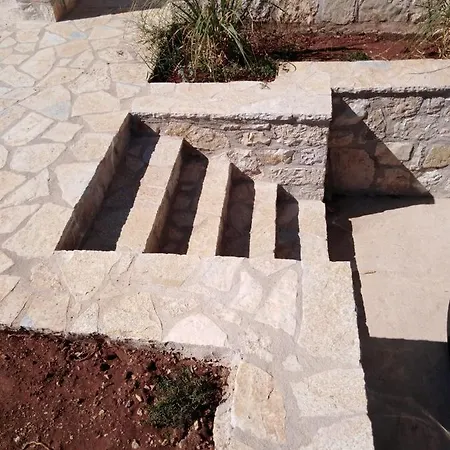 Dizen Spartochori *